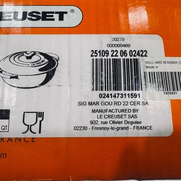 NWT cast iron Cerise Le Creuset Signature Round Stew Pot 2.5 US QTs - Picture 10 of 11